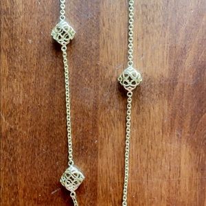 Kendra Scott necklace